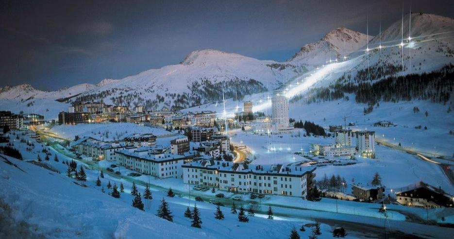 Attico Villaggio Olimpico Sestriere Luaran gambar